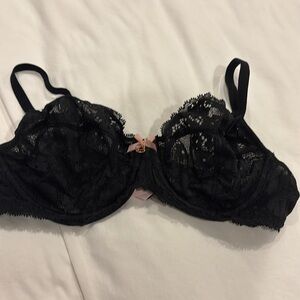 Victoria’s Secret black lace bra